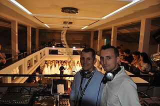 DJ V& S BROTHERS ENTERTAINMENT - zespół na wesele Hucisko