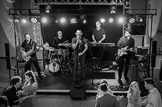ALIVE - najwyższa jakość usług - zespół na wesele Kraków